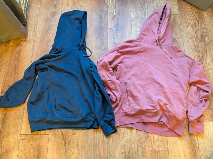 Uniqlo Men's Pullover Hoodies Bundle (Pastel Pink & Navy Blue) - Size S / M