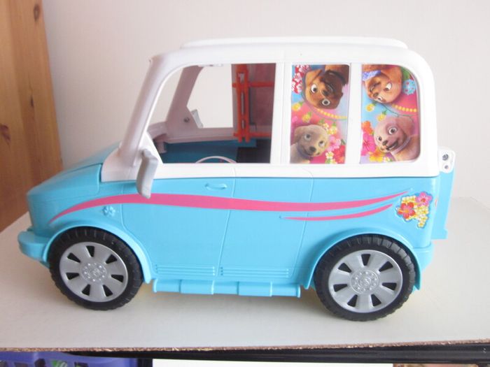 Barbie Puppy mobile SUV Camper Van Car Playground play set.
