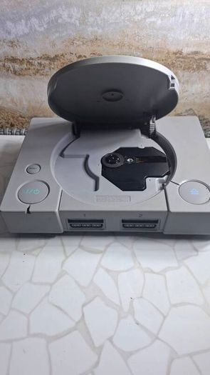 Sony PlayStation 1 PS1 Console SCPH-7502 With Controller Game & Cables - Tested