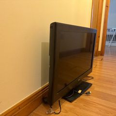 LG Flat Screen TV 32CS460  Black