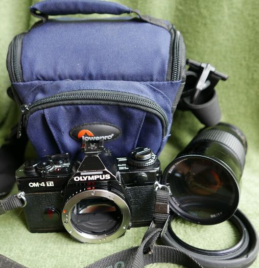 Olympus OM-4Ti Black 35mm SLR Film Camera Titan Body JAPAN and Vivitar series 1 28-90mm F2.8-3.5  FD mount lens