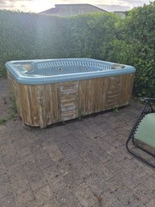 Hot tub