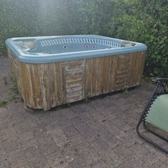 Hot tub