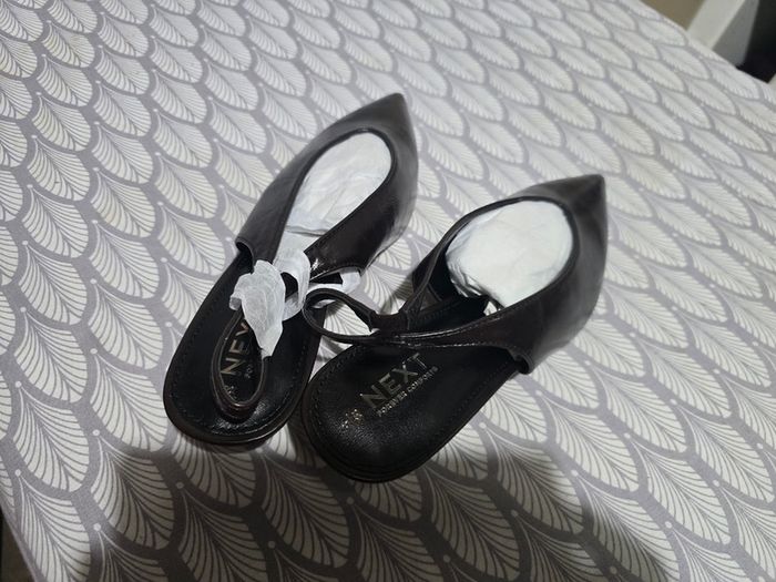 Ladies shoes
