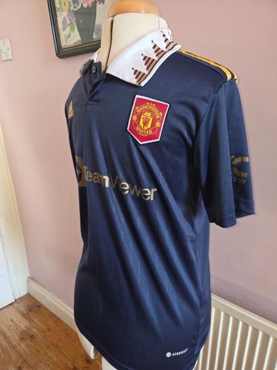 Manchester United Jersey - Large size