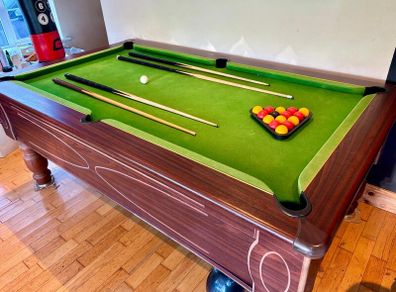 Slate bed pool table - excellent condition