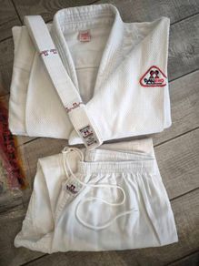 Adult judo suit
