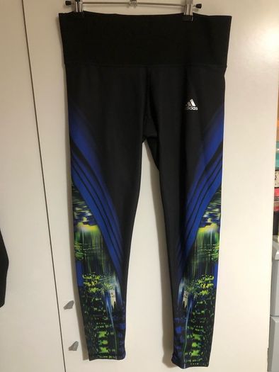 Ladies adidas leggings size M never worn
