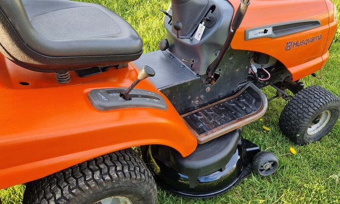 Husqvarna CTH151 - Recent New Deck