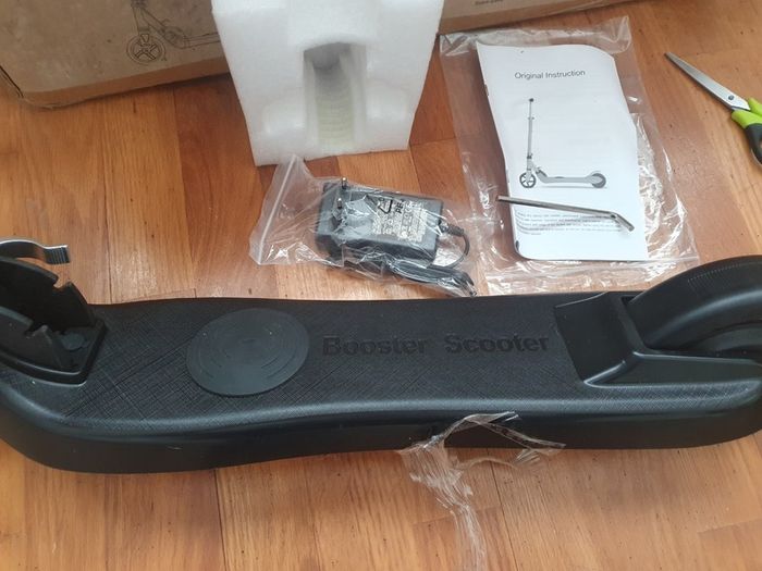 Kids Electric Scooter EZ-P1 : 100W New/Unused