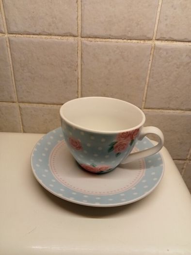 Cups and saucers