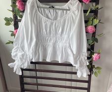 Bershka white 100% cotton long sleeve top medium
