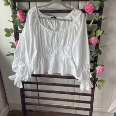Bershka white 100% cotton long sleeve top medium