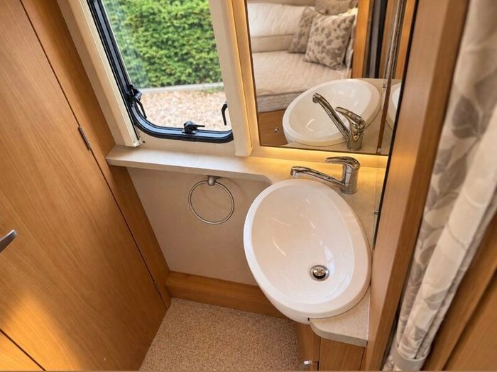4 beth caravan for sale