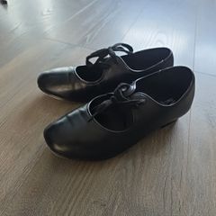 Tap shoes
