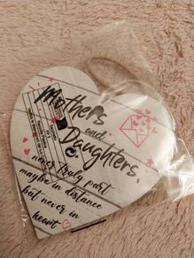 Bnwt mother daughter gift wooden heart