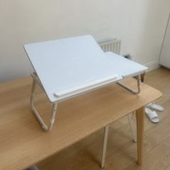 Laptop support table