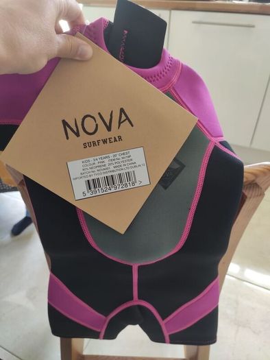Kids Neoprene 3-4 years BNWT
