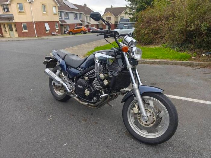 Yamaha FZX750 Fazer