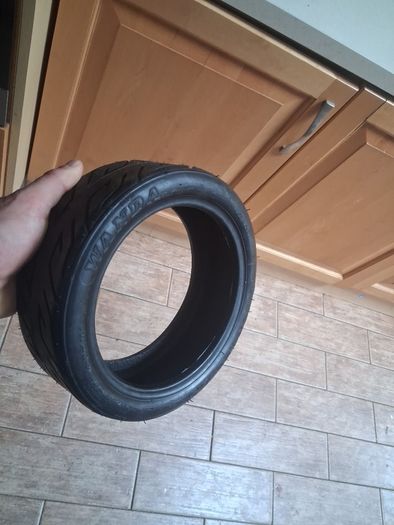 E- scooter 10 inch street tire tubed and tubeless tires .