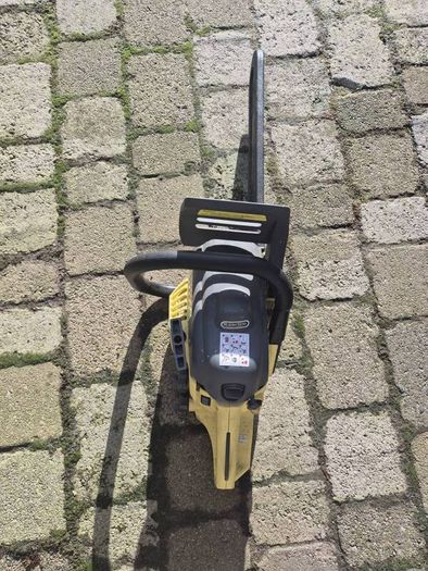 Chainsaw (Brand Challenge) for parts or repair