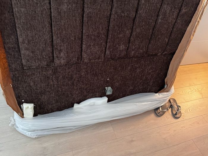 headboard