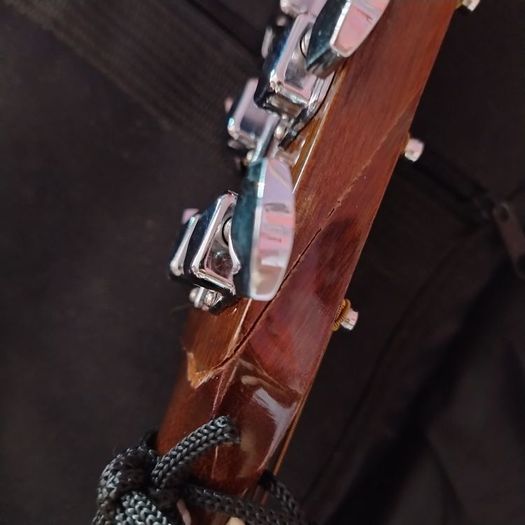 Semi-acoustic Guitar Jade W4-984