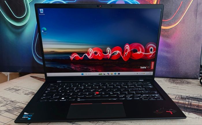 X1 Carbon 11th gen i7 intel