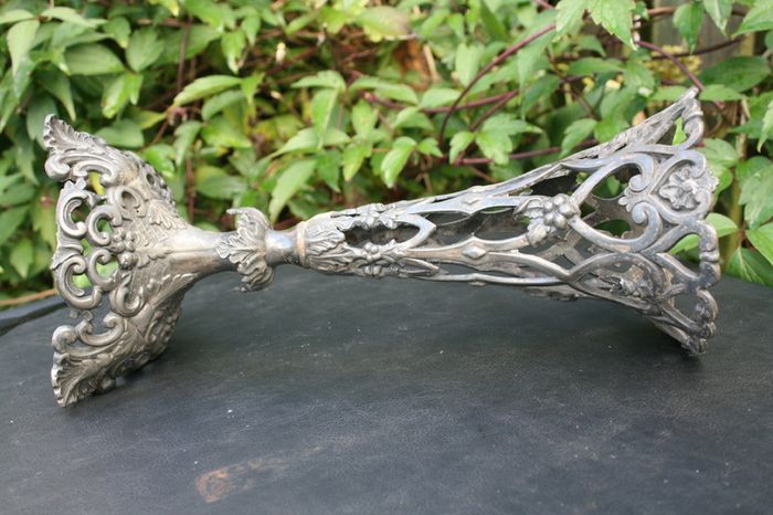 Vintage Art Nouveau Ornate Pierced Filigree Flower Vase Antique Silver Tone H-11"