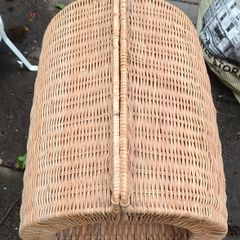 Cat house on legs rattan / cat bed / cat cave