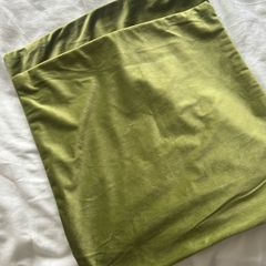 Velvet green cushion covers x2