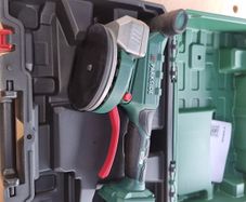 Tile vibration tool