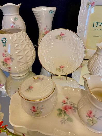 Beautifull Irish Parian Donegal China Porcelain  Irish Parian Donegal China Porcelain Rose Floral Decorative