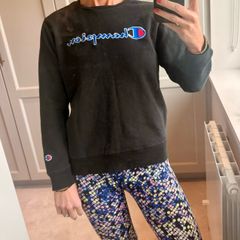 'Champion' black crewneck sweatshirt