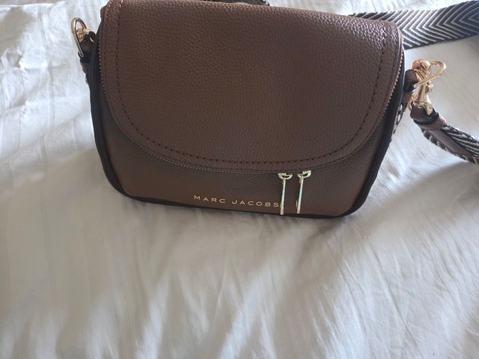 Marc Jacobs tan leather bag