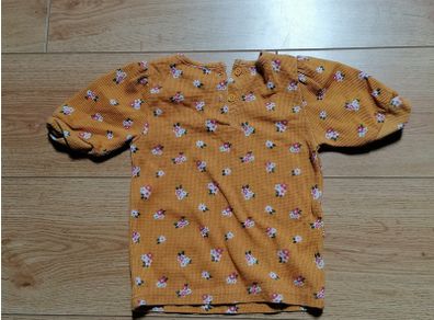 Little Lass - short-sleeve blouse (size 6y)