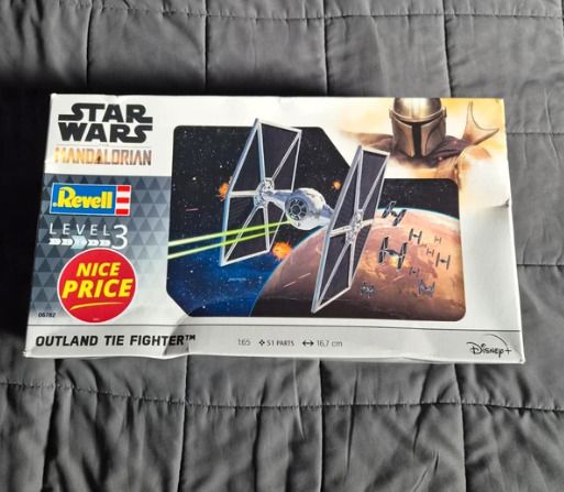 Star Wars Mandalorian Tie Fighter Model