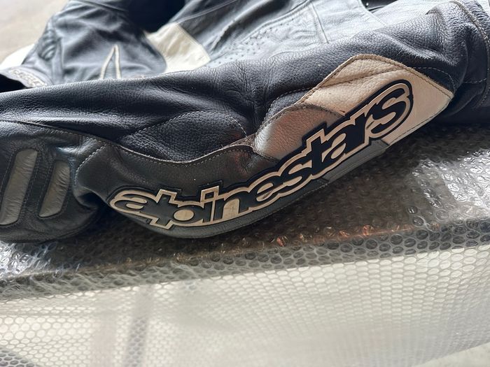 Alpinestars two piece suit size Euro 50