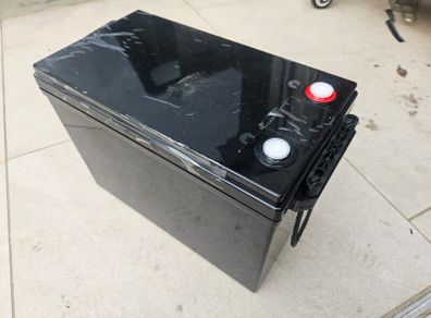 Lifepo4 battery box