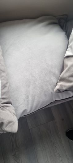 Velvet cushions