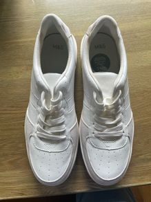 White leather lace up runners/trainers size 10