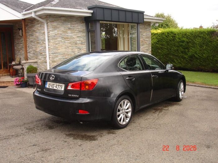 Lexus IS 2010