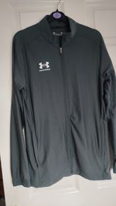 Under armour top