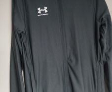Under armour top