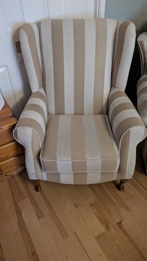 4 seater sofa and 2 matching chairs