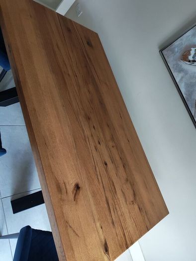 Kitchen table