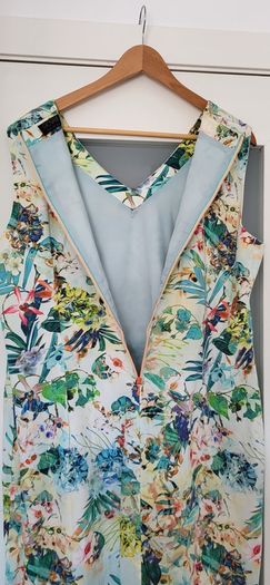 GIOVANE floral dress with bright zips detail Sz 46 (Fit 18 UK)  - Rrp 99