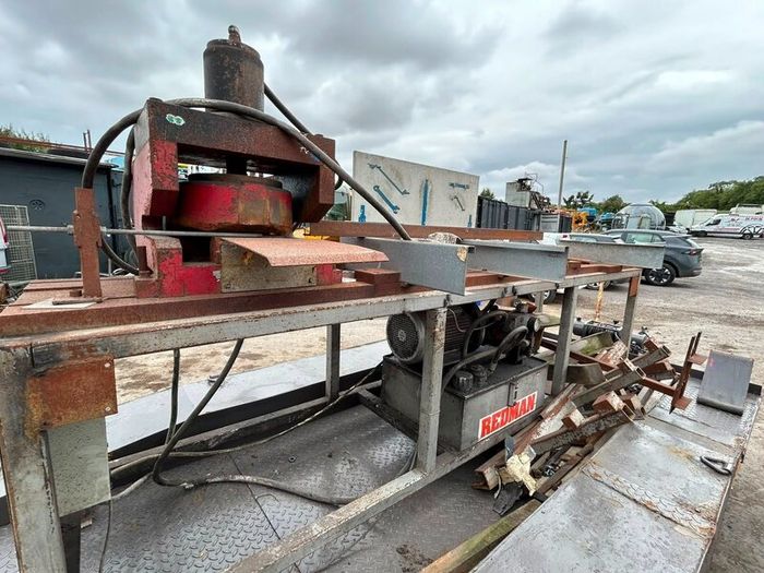 Redman Hydraulic press, clamper
