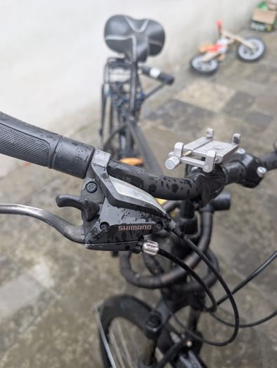 Hybrid Bike