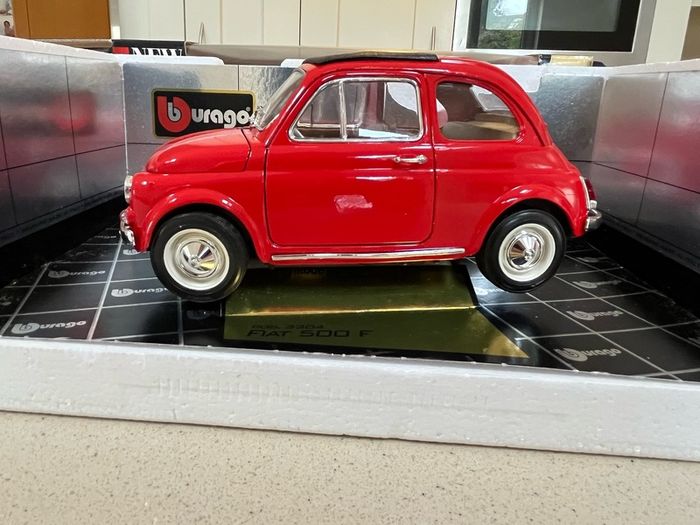 Fiat 500 L 1/18-1/16 Burago